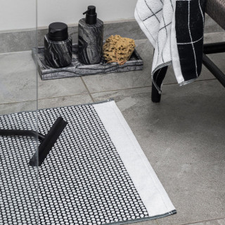 Mette Ditmer GRID Sort/Hvit Badematte 50 x 80cm